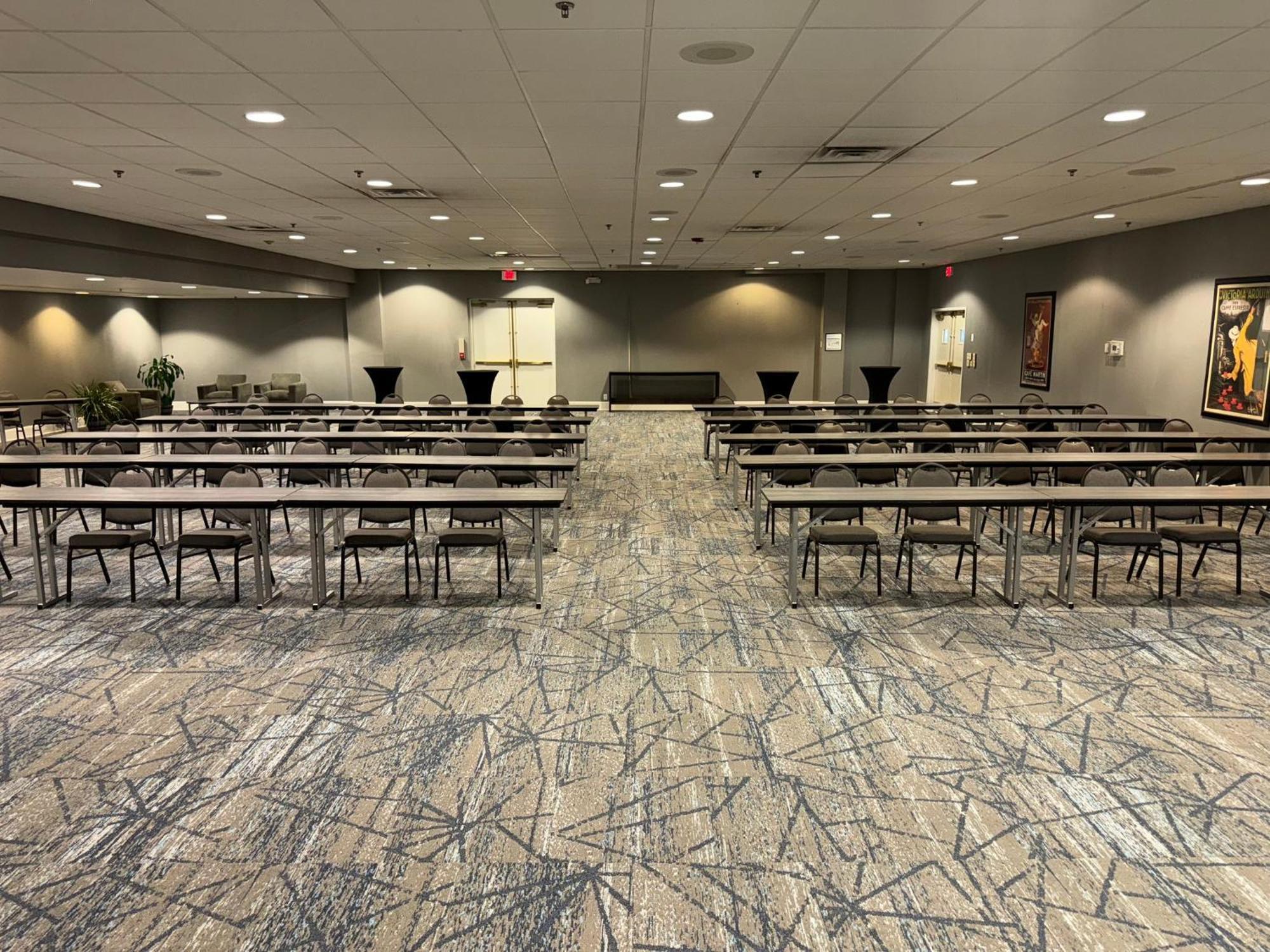 Holiday Inn Express Nashville-Downtown - Broadway By Ihg Екстериор снимка