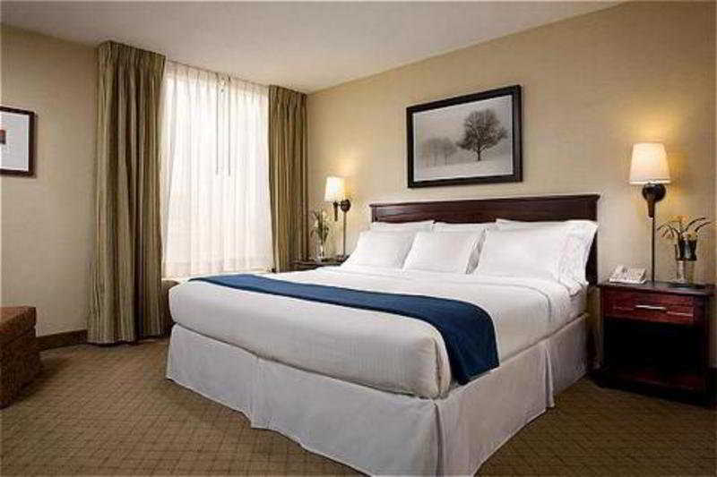 Holiday Inn Express Nashville-Downtown - Broadway By Ihg Екстериор снимка