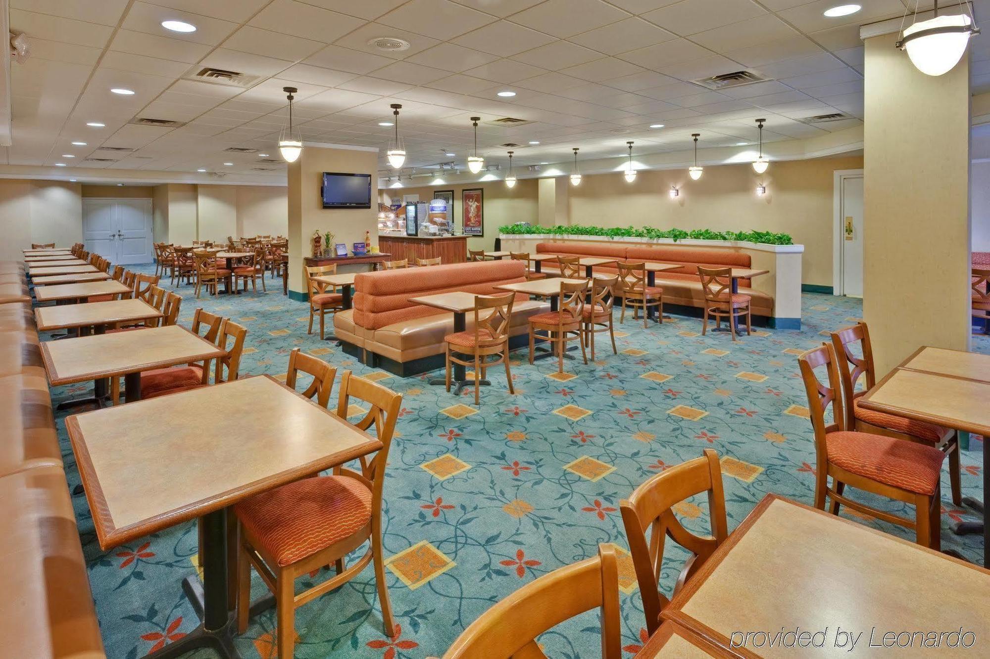 Holiday Inn Express Nashville-Downtown - Broadway By Ihg Екстериор снимка