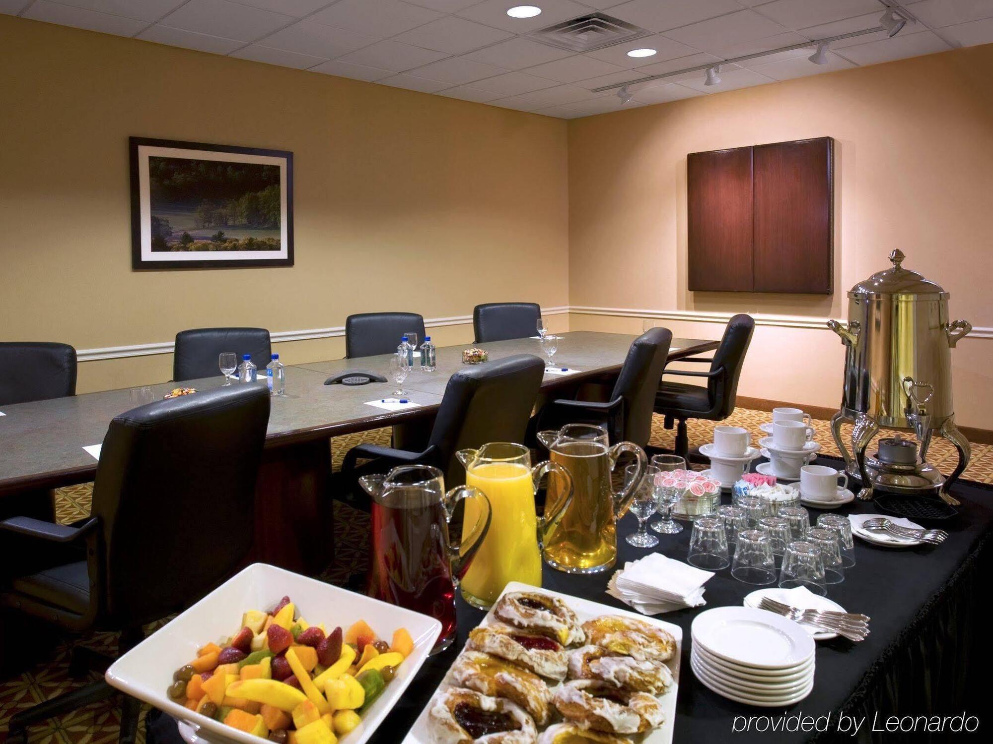 Holiday Inn Express Nashville-Downtown - Broadway By Ihg Екстериор снимка